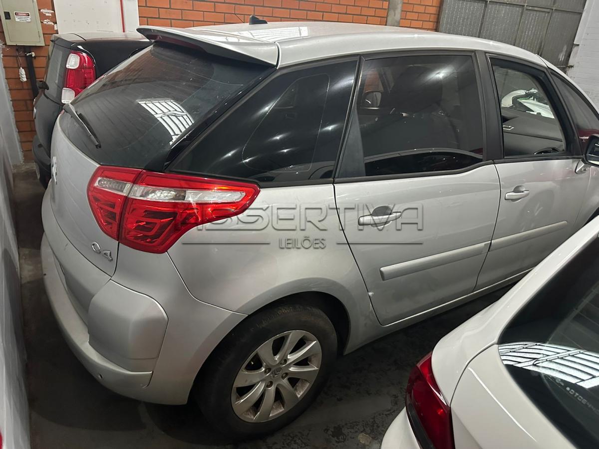Veículo Citroen - C4
