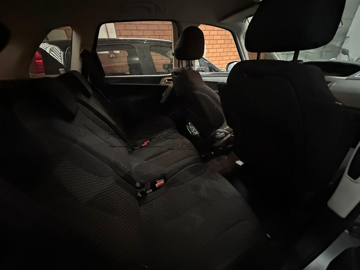 Veículo Citroen - C4