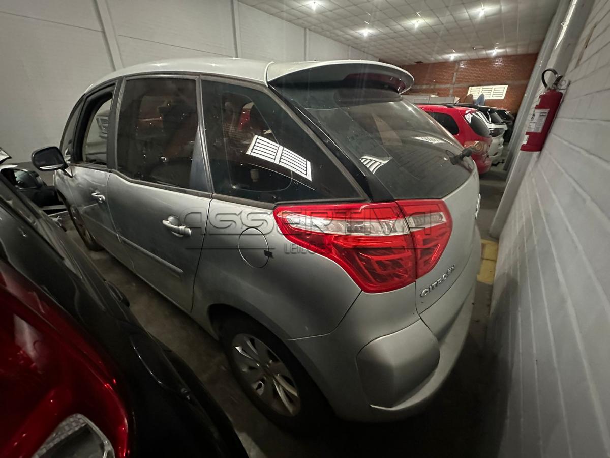 Veículo Citroen - C4