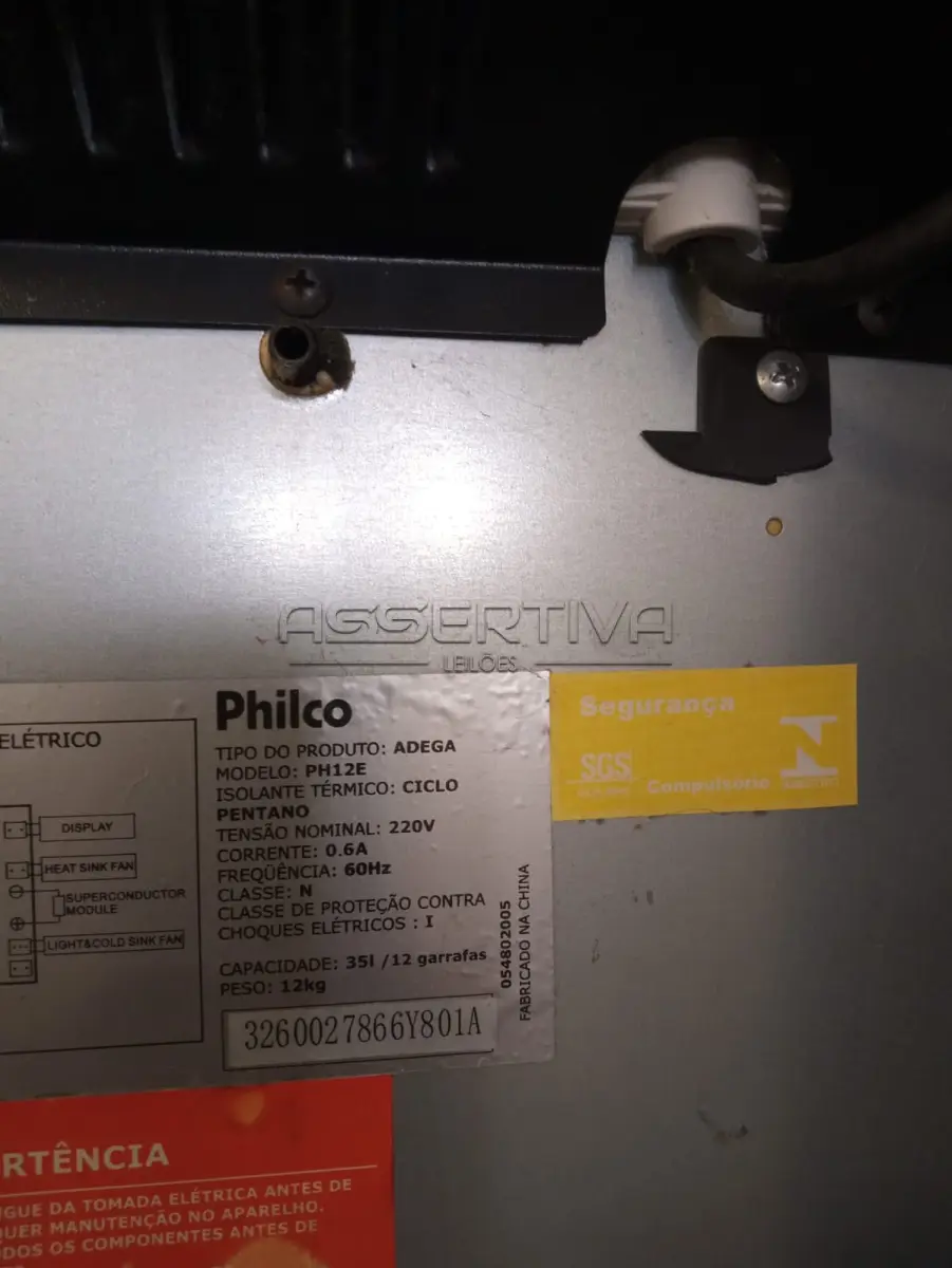LOTE 005 - Lote 005 – Adega marca Philco