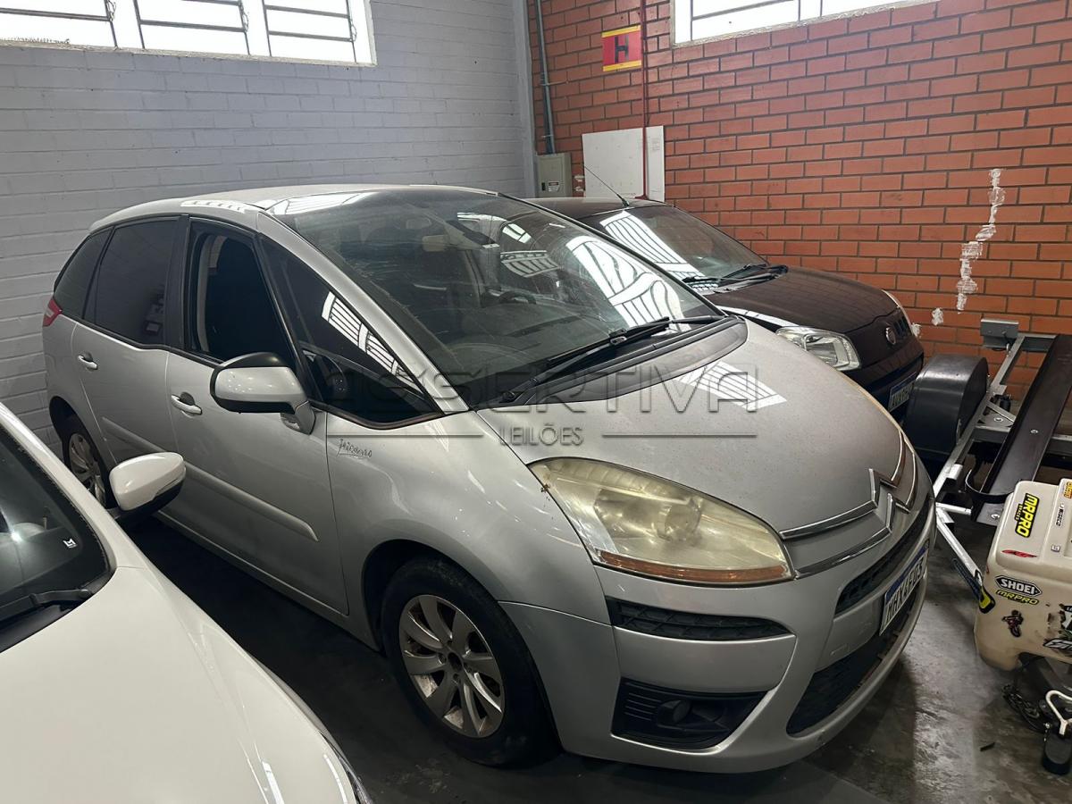 Veículo Citroen - C4