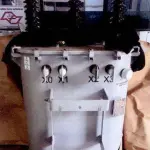 TRANSFORMADOR TRIFÁSICO A ÓLEO