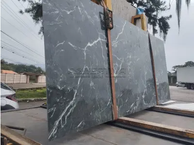 01 placa dekton medindo 1,20m x 2,70m