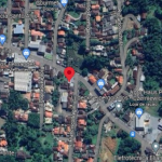 IMÓVEL COM ÁREA TOTAL DE 3.313 M², PODENDO SER UTILIZADO PARA FINS COMERCIAIS OU RESIDENCIAIS, POSSUI UMA RESIDÊNCIA DE 109,21M² (INCLUSA NO INVENTÁRIO DOS BENS CULTURAIS DE JARAGUÁ DO SUL), UMA RESIDÊNCIA MISTA, UM GALPÃO DE MADEIRA E UMA PEQUENA GARAGEM.