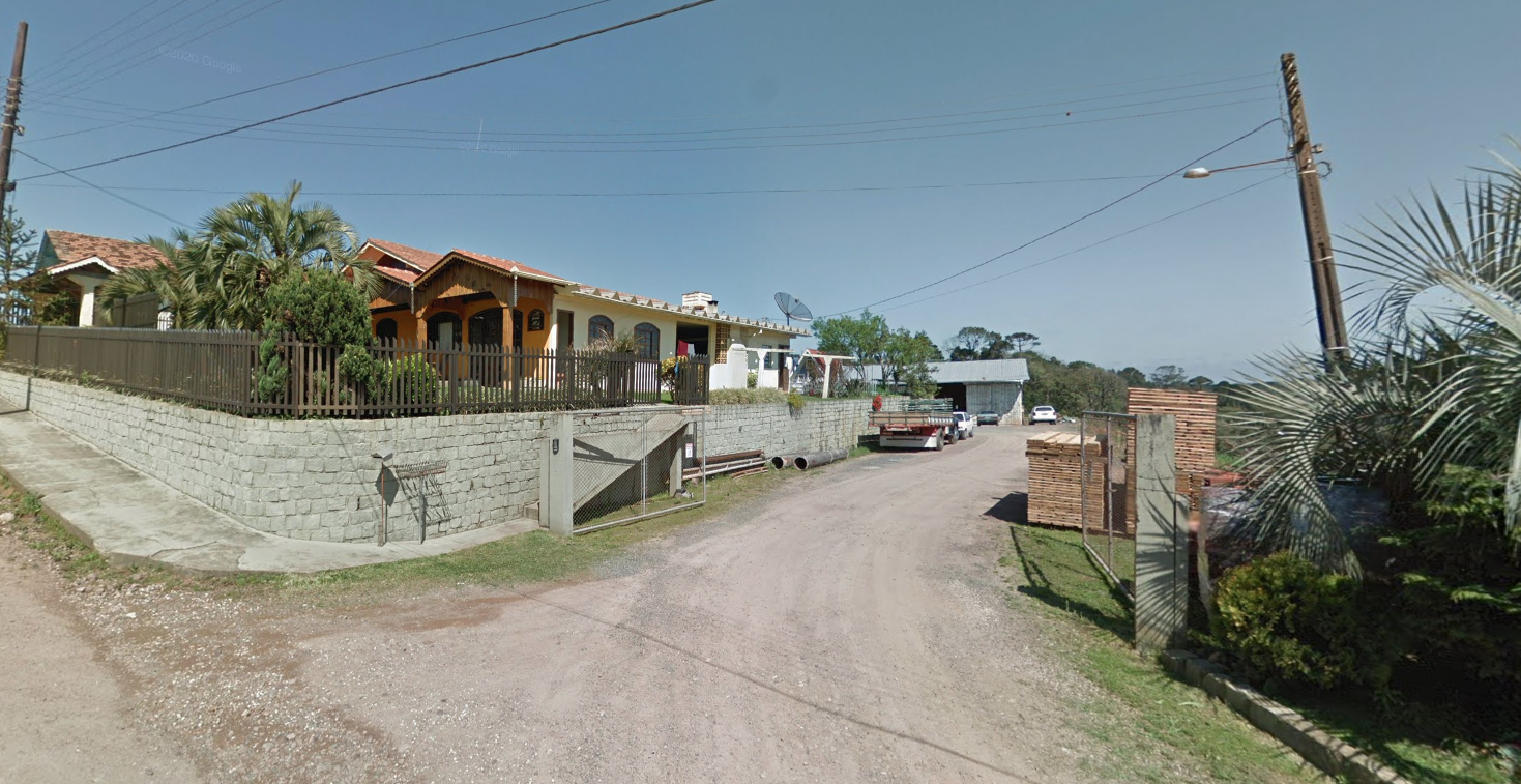 Imagem do imóvel Um Terreno Com Área De 2.761,18m², Uma Casa De Alvenaria E Um Galpão/misto.